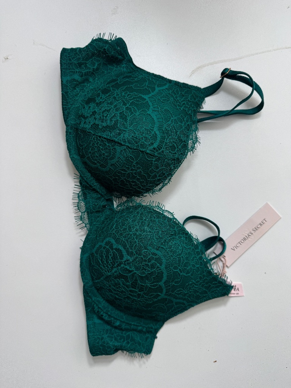 Victorias Secret Push Up Bra New With Tags 34A